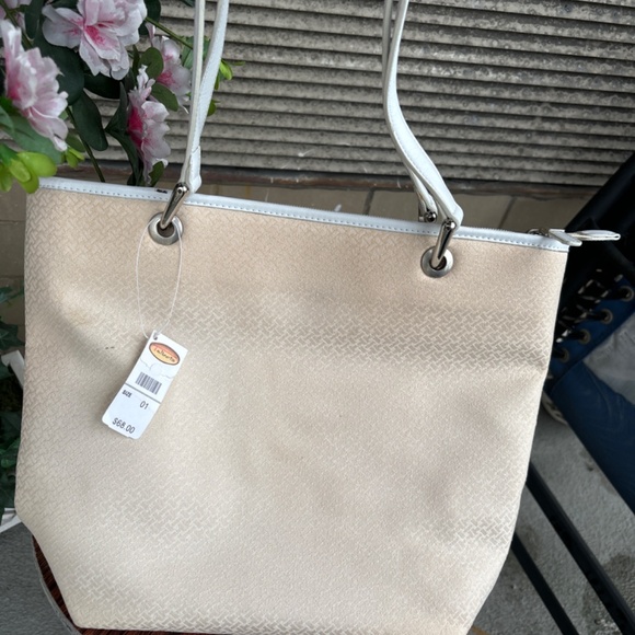 NWT Talbots Cream Tote Bag With White Leather Straps - Picture 2 of 5